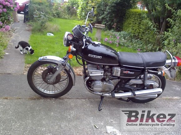 1977 Suzuki GT 380 photo